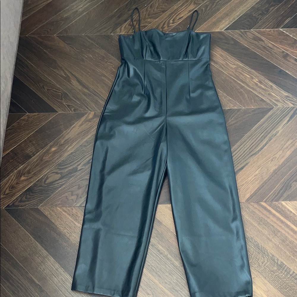 Banana Republic Vegan Leather Jumpsuit Black 10 NWT - Picture 9 of 9